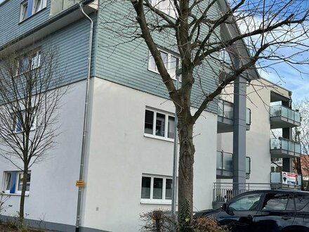 **3-Zimmer-Wohnung mit Lift, Überdachte Balkon, TG im Seniorenwohnanlage in Zentrum von Haltingen**