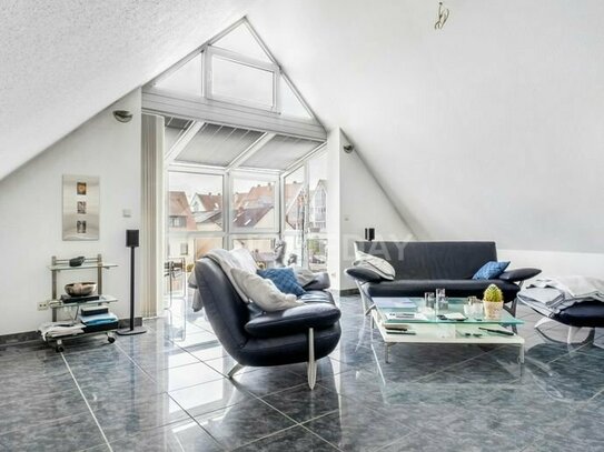 Exklusive Maisonette-DG-Wohnung mit luxuriöser Ausstattung in Top-Lage inkl. Carport Stellplatz