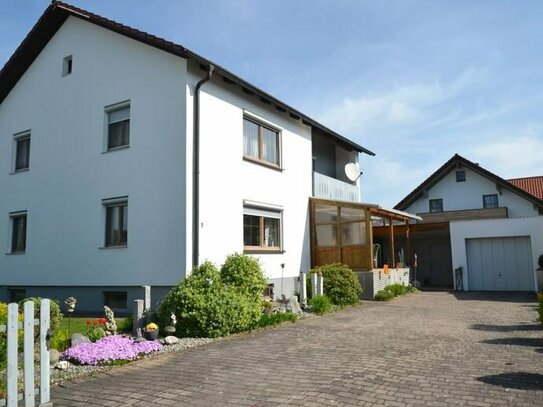 Ihr Familienglück in einem gepflegten Einfamilienhaus!++ Robert Decker Immobilien GmbH ++