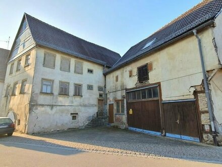 Historisches Anwesen mit Potenzial in Röttingen zu verkaufen!
