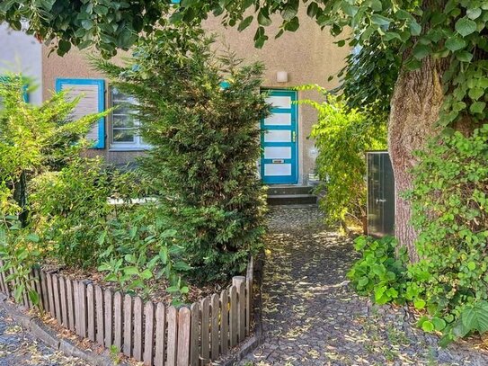 Schöne Altbau-Wohnung mit Souterrainbereich und eigenem Garten hinter dem Haus in Berlin-Spandau