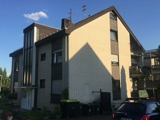 EITORF, schöne 3-Zimmerwohnung, ca. 70 m² Wfl., Balkon, zentrale Lage, Keller, Gäste-WC + Stellplatz