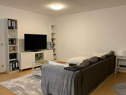 Leerstehende 2 Zimmer Wohnung mit Balkon und TG-Stellplatz