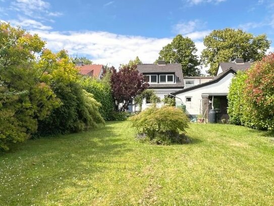 Charmantes Einfamilienhaus in ruhiger Wohnlage von Köln-Vogelsang mit großem Garten