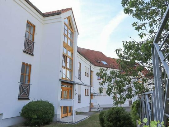 +++ Ruhige Siedlungslage! - 2-Zimmer-Wohnung mit Terrasse, Fußbodenheizung und TG-Stellplatz +++