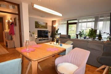 ZU VERMIETEN: Schöne + renovierte 3 Zimmer-Wohnung (ca. 99,97 m²) mit Balkon in guter Soester Wohnlage