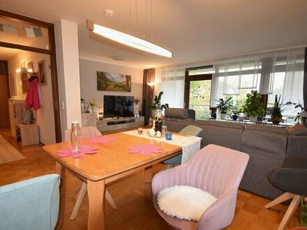 ZU VERMIETEN: Schöne + renovierte 3 Zimmer-Wohnung (ca. 99,97 m²) mit Balkon in guter Soester Wohnlage