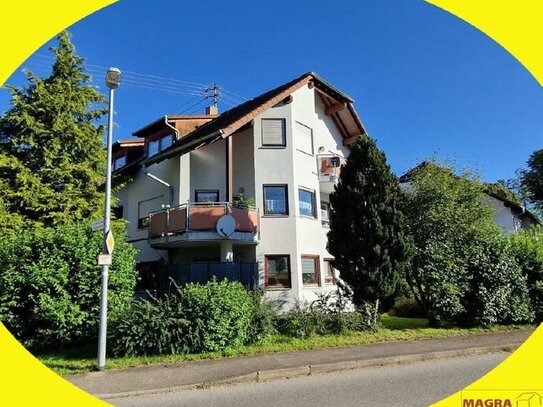 Eschbronn-Mariazell / Lichtdurchflutete 3,5-Zimmer-Wohnung mit Balkon und Garage