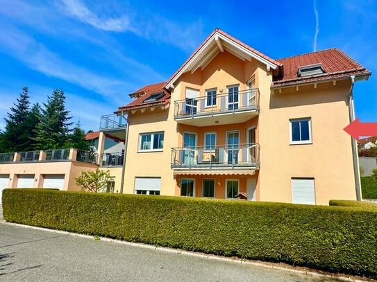 Attraktive 4-Zimmer-Erdgeschosswohnung mit Süd-Balkon und großer begrünter Terrassenfläche