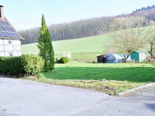 Seltenes Fundstück! Idyllisches Bau-Grundstück direkt am Bach!