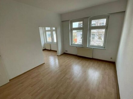 Helle 2,5-Zimmer-Balkon-Wohnung in ruhiger Lage