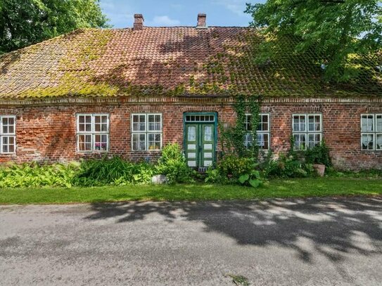 Erwecken Sie Geschichte zum Leben - historisches Bauernhaus in der Nähe von Gelting