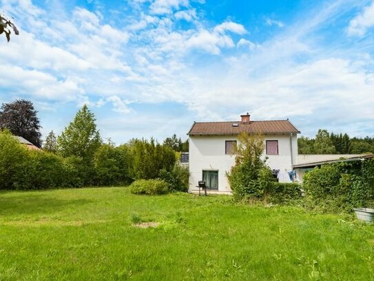 Vorankündigung***Grundstück mit Altbestand mit ca. 1.179 qm in ruhiger Wohnlage in Starnberg