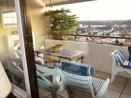 Traumdomizil für 2 : Exklusive Maisonette-Wohnung mit großem Sonnen-Balkon sucht neuen Liebhaber in Kaarst