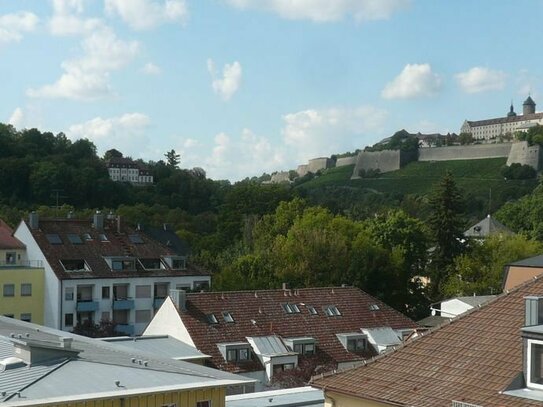 sonniges, helles wohnen - Nähe Stadtmensa - teilmöbliert; Duschbad