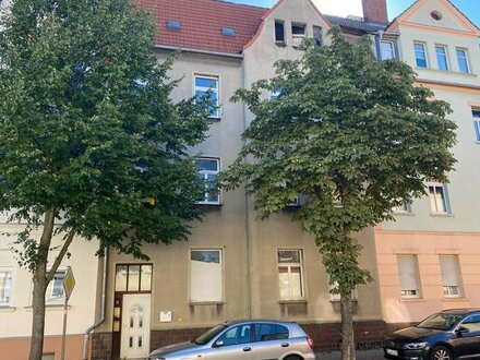 Neuer Preis! - Mehrfamilienhaus für Sanierer in optimaler Lage in Bitterfeld