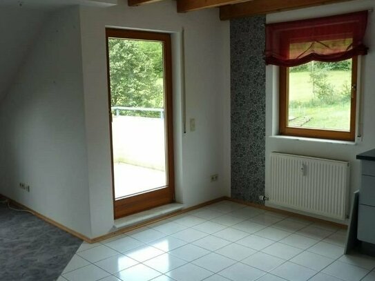 Attraktive 3 Zimmer Maisonetten Wohnung in Widdern in einer ruhigen Wohngegend.