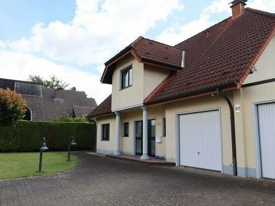 Lichtdurchflutetes, modernisiertes Einfamilienhaus in bevorzugter Lage von Wittlaer