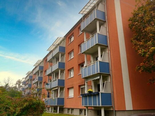 Für Kapitalanleger!**Klassische 3 Zimmer Wohnung mit Einbauküche und Süd-Balkon in Babelsberg**