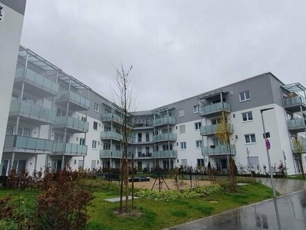 helle & moderne Wohnung in Obertraubling (Whg 4.6)