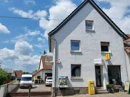 Großes, gepflegtes Einfamilienhaus mit Laden und Werkstatt in Waldalgesheim zu verkaufen