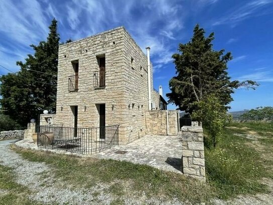 Massives Wohnhaus mit Natursteinverklinkerung auf Kreta nähe Rethymno