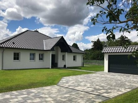 Bungalow mit 155 m² WFL/NFL inklusive 1400m² Grundstück