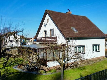 Genießen Sie die Ruhe im Garten: Einfamilienhaus mit Garage in Dingolfing/Krautau