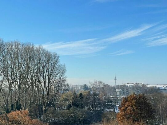 sonnige Eigentumswohnung mit Tiefgaragenstellplatz