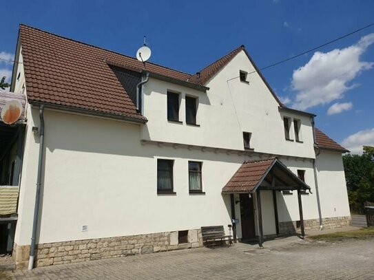 Apartment mit Balkon und Stellplatz