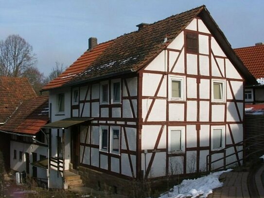 ***Wohnhaus mit Nebengebäude in Weißenborn-Rambach***PROVISIONSFREI