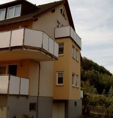 Sehr schöne 3-Zi.-Wohnung in Schwarzenberg - Neuwelt, mit 2 Balkonen und Garten und TG im EG