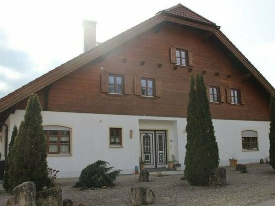 Außergewöhnliches Villenerlebnis in der Fränkischen Schweiz - für Oldtimer, Bikes, Gewerbe und mehr