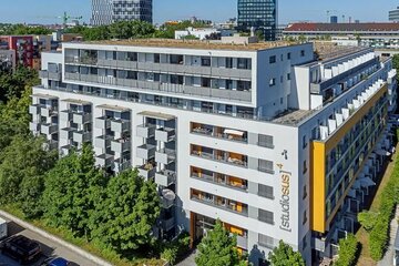 Sofort Rendite: Modernes, sonniges Dachgeschoß-Apartment mit Weitblick!