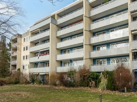 Großzügige 2-Zi-Wohnung mit Loggia und viel Potential in Fürth (Dambach)