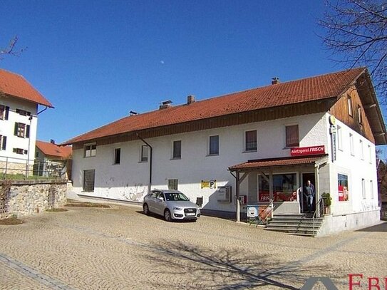 Wohn- und Geschäftshaus in Drachselsried / Zellertal