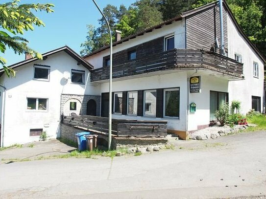 Sanierungsbedürftige Pension, mit unverbaubarer Fernsicht, Nähe Bad Kötzting, Bay. Wald