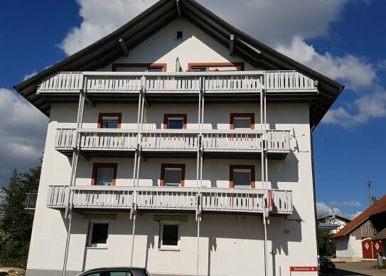 2-Zimmer-Dachgeschoßwohnung mit Balkon und EBK in Ühlingen-Birkendorf