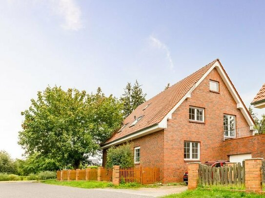 Multi-Purpose Property - Einfamilienhaus mit möglicher Einliegerwohnung in ruhiger Lage in Bernau