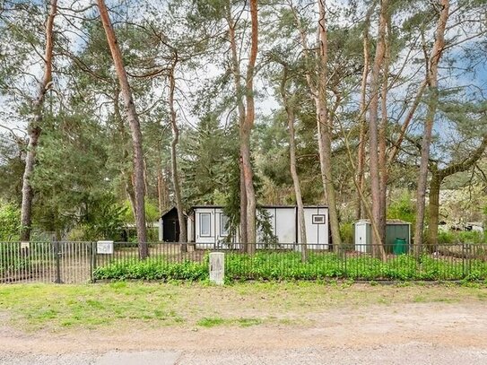 Baugrundstück mit Bungalow in der Nähe des Stern-Centers