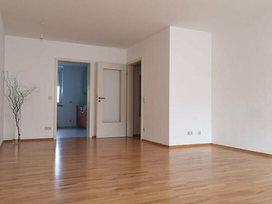 Gut geschnittene 1-Zimmer Wohnung, 55 m², Lift, Balkon, Keller, TG, nette Mieter gesucht!