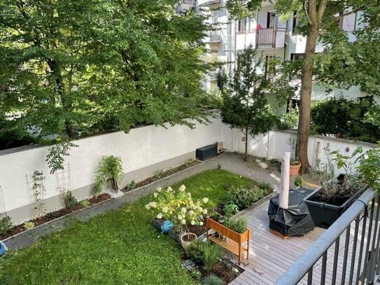 Echtes Schwabing beim Kurfürstenplatz - Top möblierte Altbau-Wohnung absolut ruhig mit Südbalkon