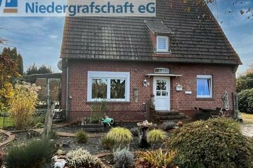 Einfamilienhaus mit großem Grundstück