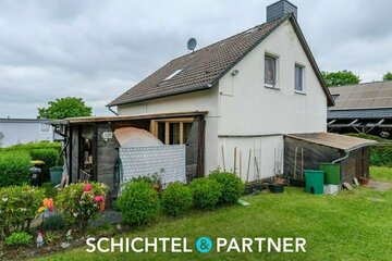 Obernkirchen | Großzügiges Einfamilienhaus mit wunderschönem Garten, Stellplätzen und viel Potenzial