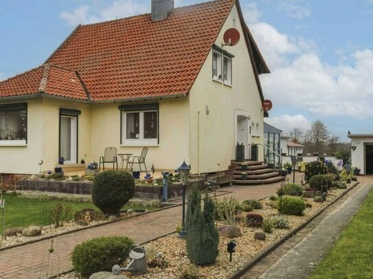 4-Zi.-EFH in Meine-Grassel mit großem Grundstück, Garage, 2 Terrassen und Wintergarten