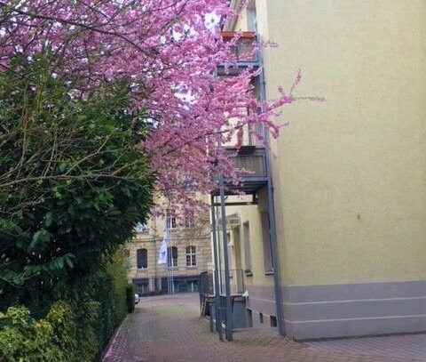 Gemütliche 2-Raum Wohnung in der Goethestraße mit Balkon.