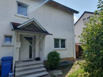 Reserviert. Reihenendhaus mit sonigem Garten in Oberndorf Lindenhof