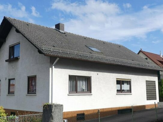 ***Zentrale Lage! Einfamilienhaus mit 2 "Wohnungen" in Oberzent-Beerfelden***