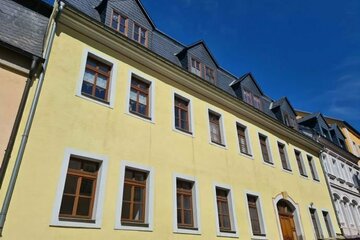 Vollvermietetes und denkmalgeschütztes Wohn- und Geschäftshaus in Schneeberg!