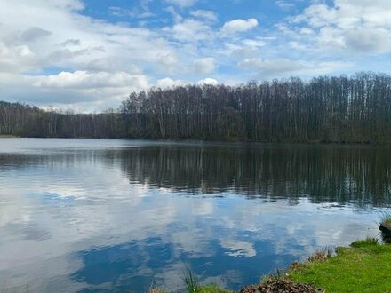 /// Schicke Eigentumswohnung - Nähe Steinertsee - Kaufungen - 3 Zimmer Dachgeschoss ETW in Kaufungen mit Balkon und Ste…